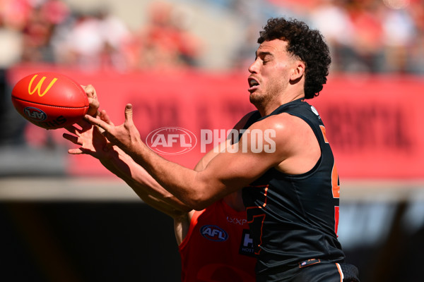 AFL 2025 Round 23 - Gold Coast v GWS - A-61405122