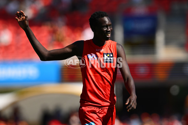 AFL 2025 Round 23 - Gold Coast v GWS - A-61405144