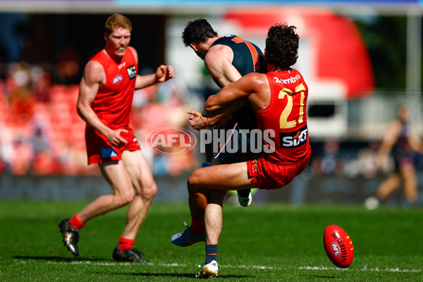 AFL 2025 Round 23 - Gold Coast v GWS - A-61407908