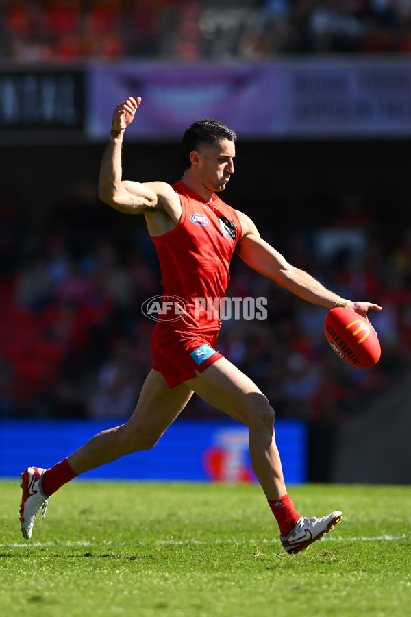AFL 2025 Round 23 - Gold Coast v GWS - A-61407921