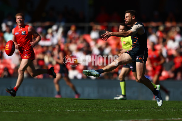 AFL 2025 Round 23 - Gold Coast v GWS - A-61410048