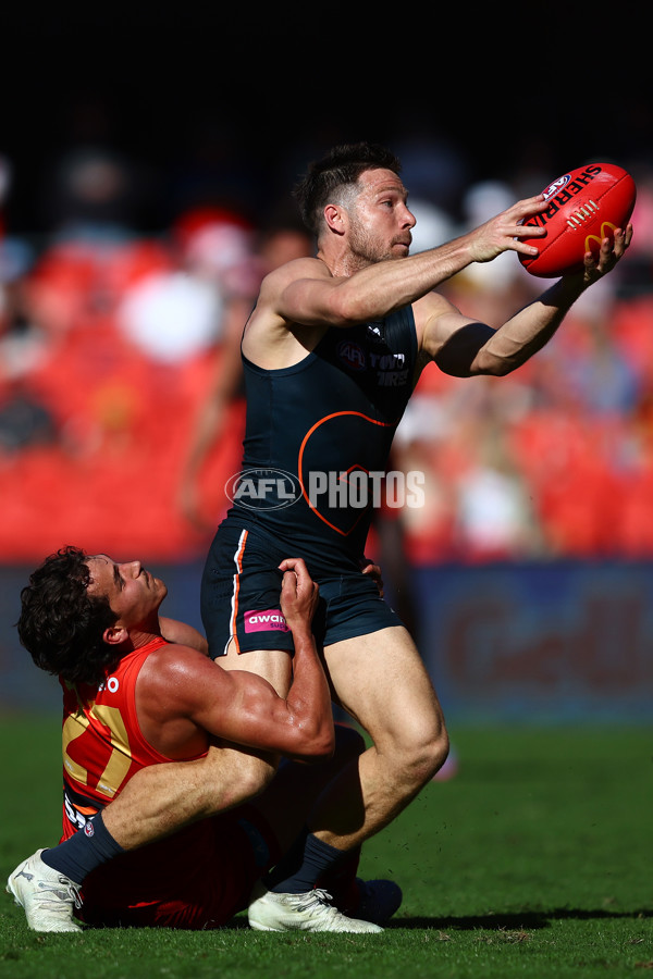 AFL 2025 Round 23 - Gold Coast v GWS - A-61410113