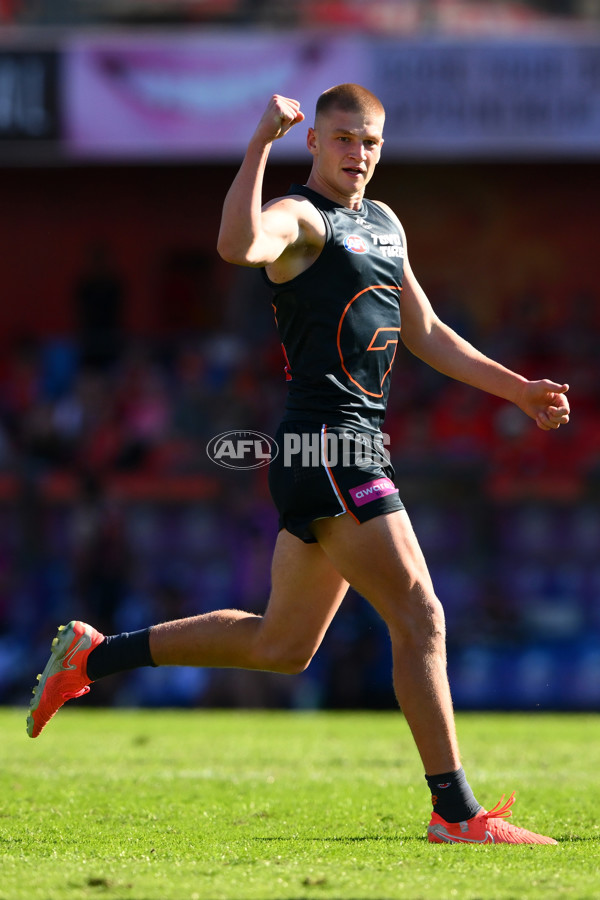 AFL 2025 Round 23 - Gold Coast v GWS - A-61410343