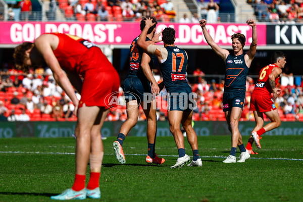 AFL 2025 Round 23 - Gold Coast v GWS - A-61410363