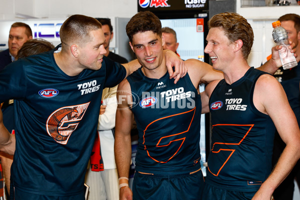 AFL 2025 Round 23 - Gold Coast v GWS - A-61413214