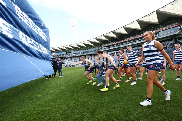 AFLW 2025 Round 01 - Geelong v North Melbourne - A-61415303