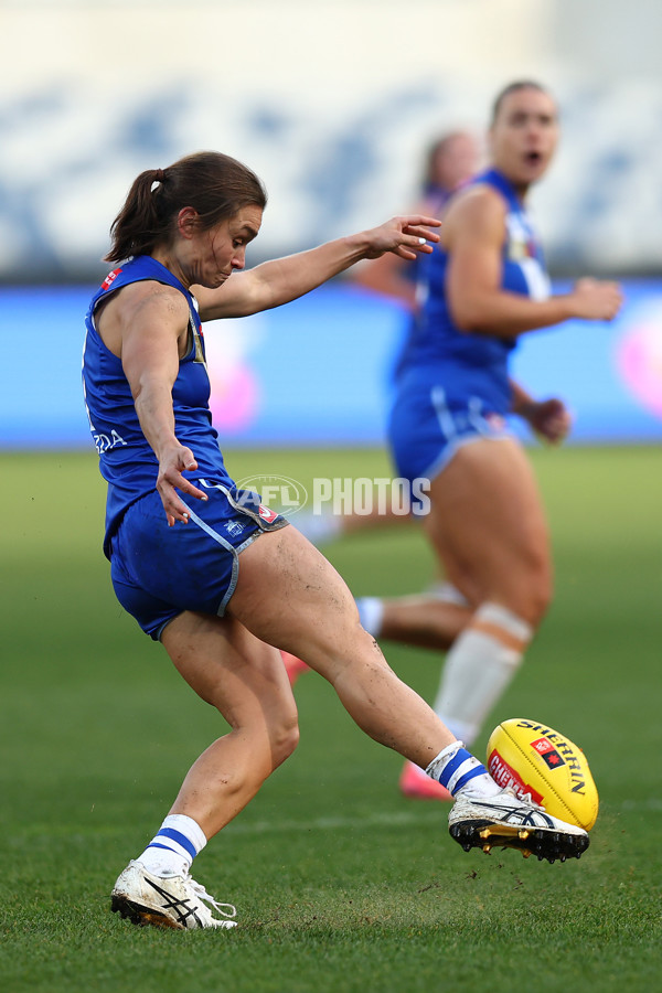 AFLW 2025 Round 01 - Geelong v North Melbourne - A-61418826