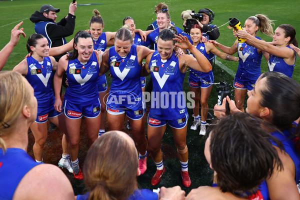 AFLW 2025 Round 01 - Geelong v North Melbourne - A-61421214