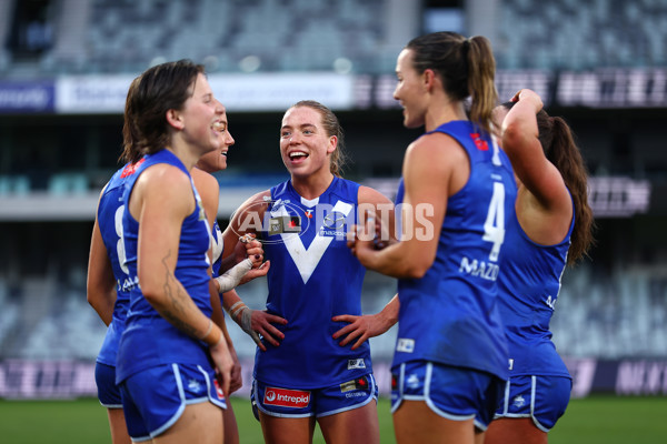 AFLW 2025 Round 01 - Geelong v North Melbourne - A-61423958