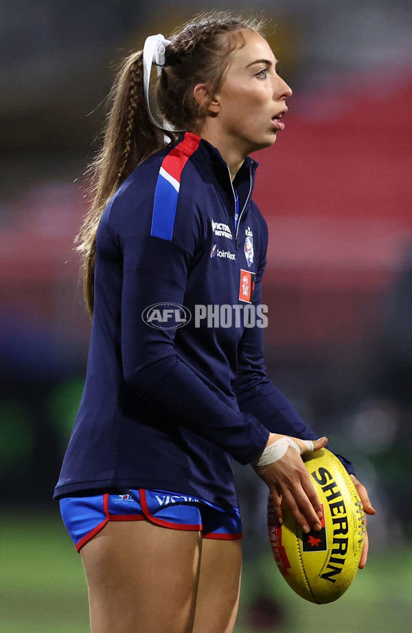 AFLW 2025 Round 01 - Western Bulldogs v Melbourne - A-61424039