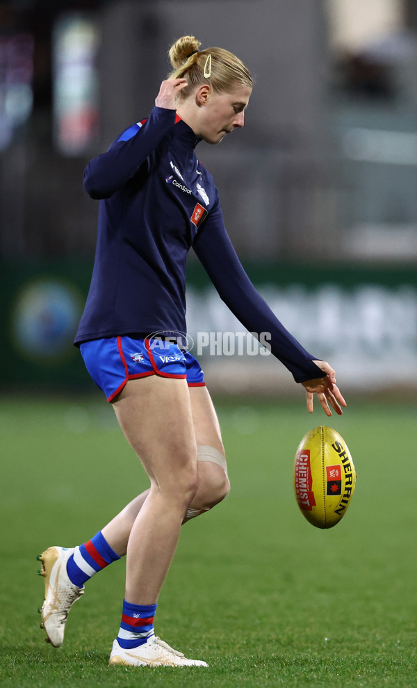 AFLW 2025 Round 01 - Western Bulldogs v Melbourne - A-61424339