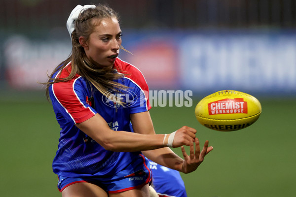 AFLW 2025 Round 01 - Western Bulldogs v Melbourne - A-61431937