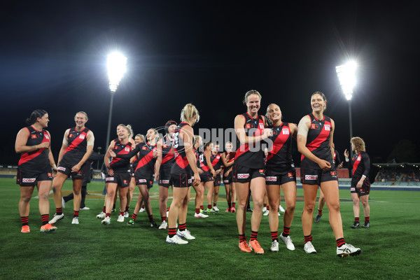 AFLW 2025 Round 01 - GWS v Essendon - A-61432030