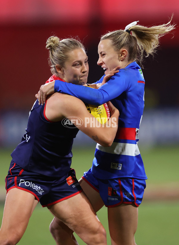 AFLW 2025 Round 01 - Western Bulldogs v Melbourne - A-61437190