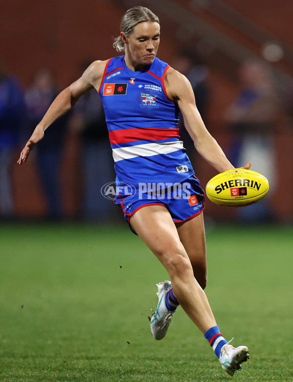 AFLW 2025 Round 01 - Western Bulldogs v Melbourne - A-61437214