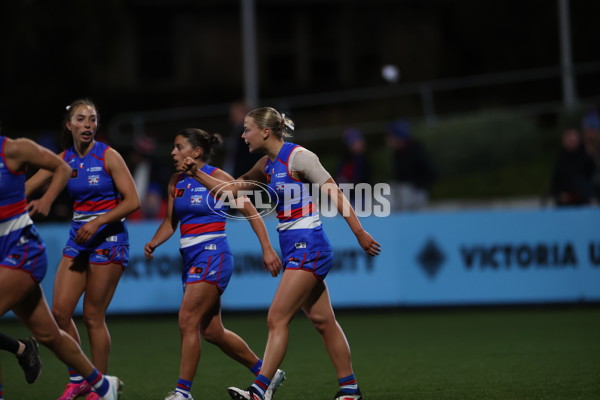 AFLW 2025 Round 01 - Western Bulldogs v Melbourne - A-61437233
