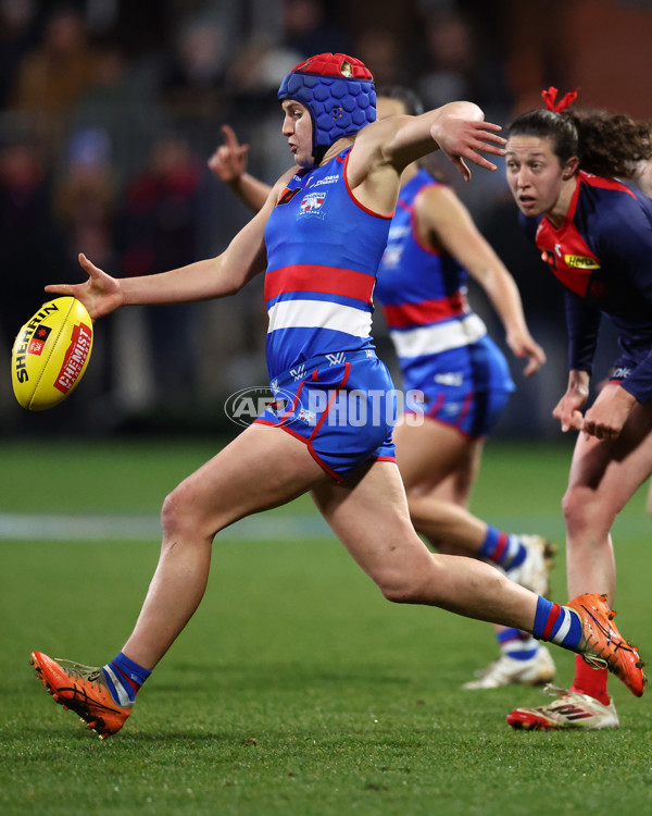 AFLW 2025 Round 01 - Western Bulldogs v Melbourne - A-61437268