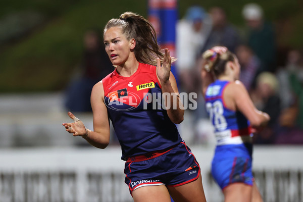 AFLW 2025 Round 01 - Western Bulldogs v Melbourne - A-61439860