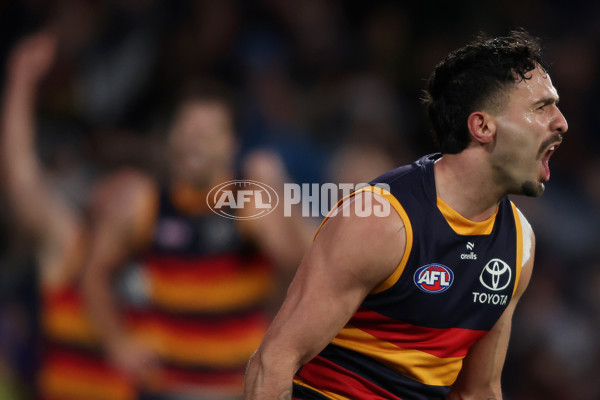 AFL 2025 Round 23 - Adelaide v Collingwood - A-61439890