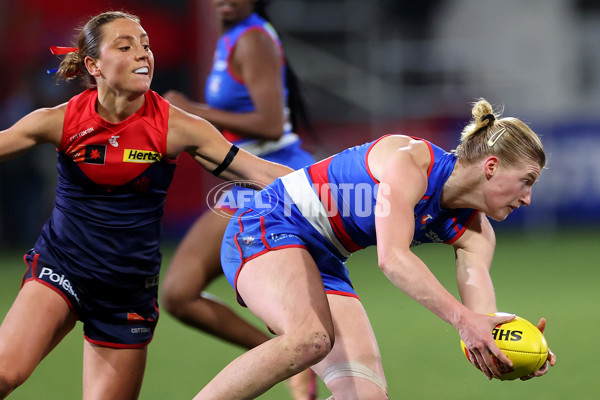 AFLW 2025 Round 01 - Western Bulldogs v Melbourne - A-61439897