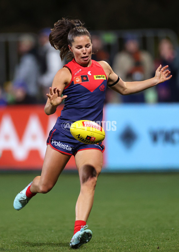 AFLW 2025 Round 01 - Western Bulldogs v Melbourne - A-61440449