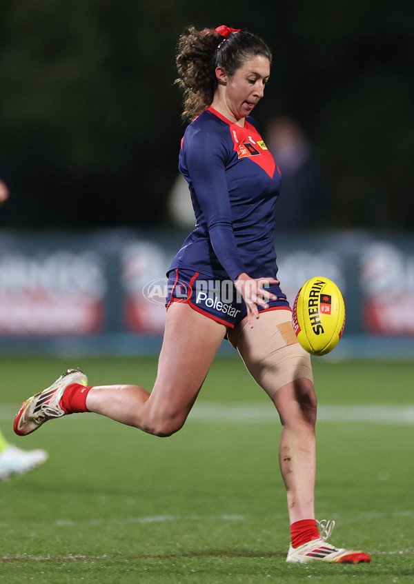 AFLW 2025 Round 01 - Western Bulldogs v Melbourne - A-61440485