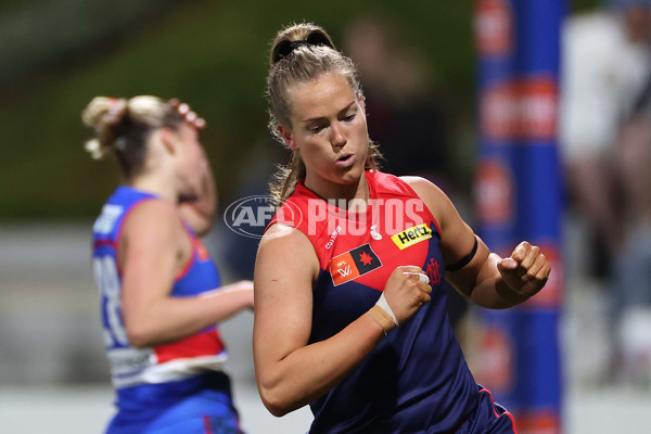 AFLW 2025 Round 01 - Western Bulldogs v Melbourne - A-61440510