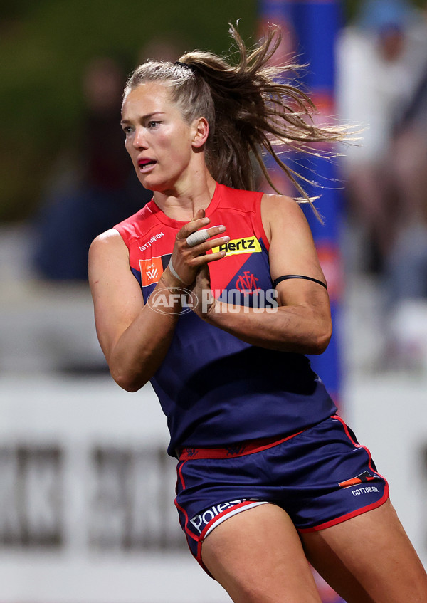 AFLW 2025 Round 01 - Western Bulldogs v Melbourne - A-61440511