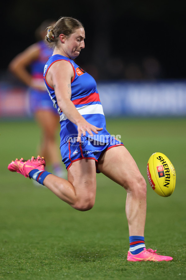 AFLW 2025 Round 01 - Western Bulldogs v Melbourne - A-61440517