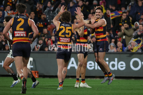 AFL 2025 Round 23 - Adelaide v Collingwood - A-61442877