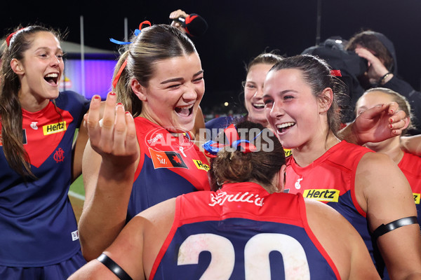 AFLW 2025 Round 01 - Western Bulldogs v Melbourne - A-61442899