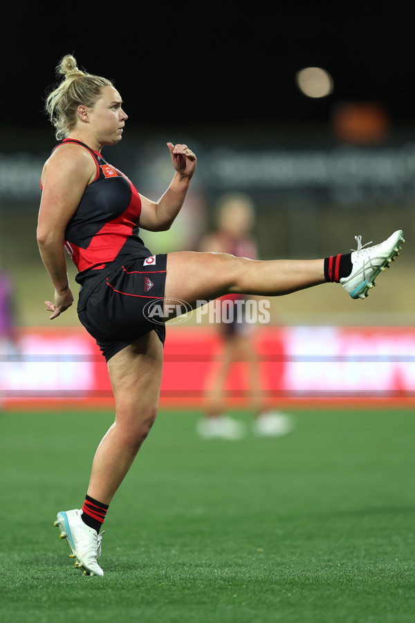 AFLW 2025 Round 01 - GWS v Essendon - A-61444877