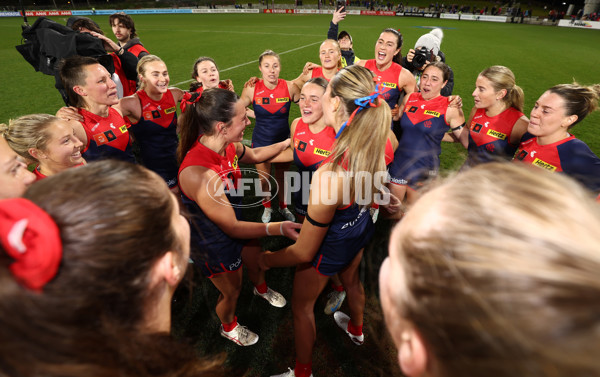 AFLW 2025 Round 01 - Western Bulldogs v Melbourne - A-61444921