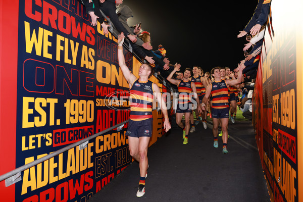 AFL 2025 Round 23 - Adelaide v Collingwood - A-61447505