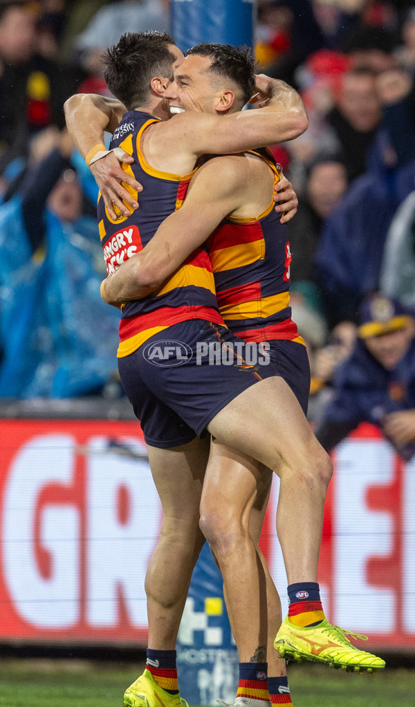 AFL 2025 Round 23 - Adelaide v Collingwood - A-61447518