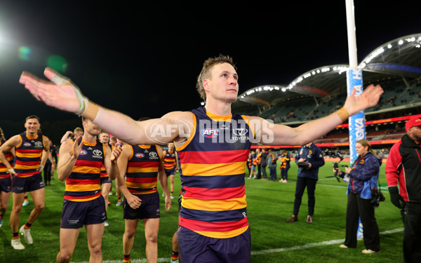 AFL 2025 Round 23 - Adelaide v Collingwood - A-61447836