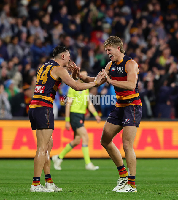 AFL 2025 Round 23 - Adelaide v Collingwood - A-61447877