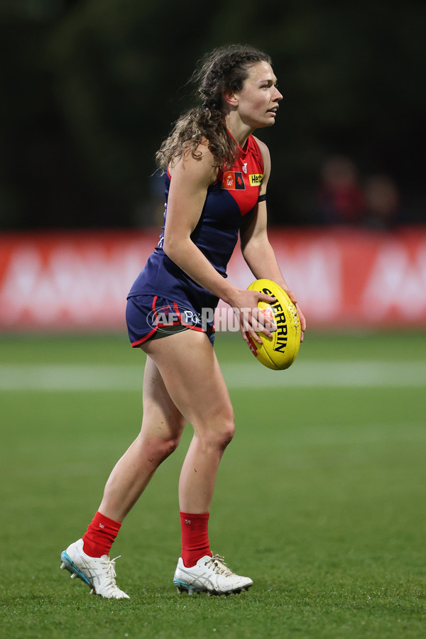 AFLW 2025 Round 01 - Western Bulldogs v Melbourne - A-61450077