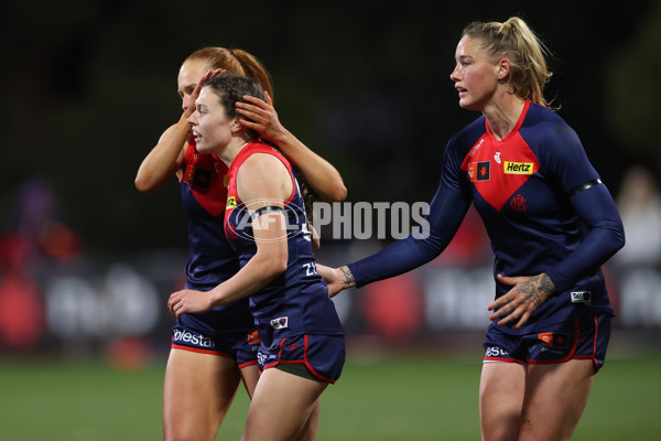 AFLW 2025 Round 01 - Western Bulldogs v Melbourne - A-61450358