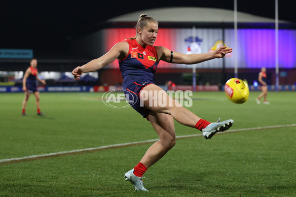 AFLW 2025 Round 01 - Western Bulldogs v Melbourne - A-61450392