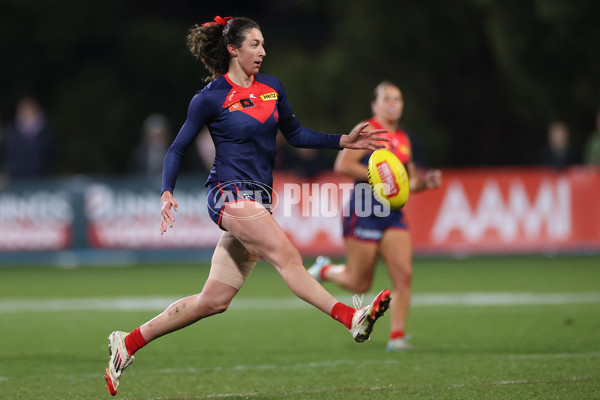 AFLW 2025 Round 01 - Western Bulldogs v Melbourne - A-61452445