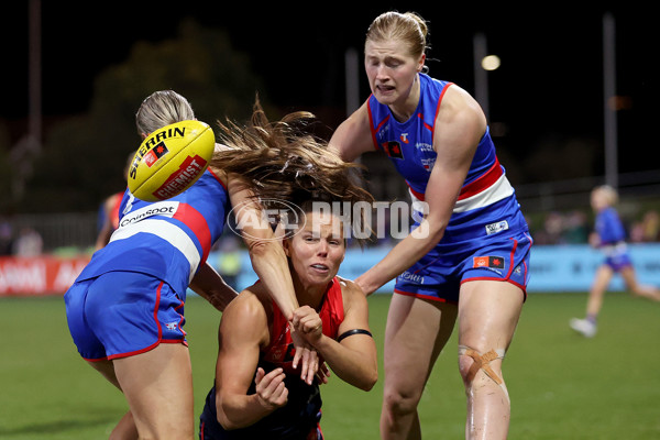 AFLW 2025 Round 01 - Western Bulldogs v Melbourne - A-61452448
