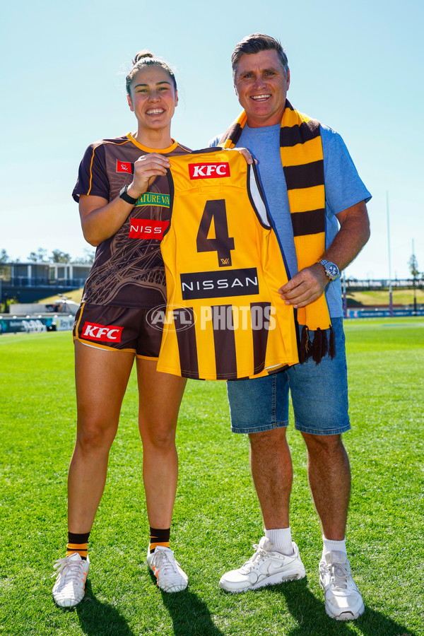 AFLW 2025 Round 01 - Brisbane v Hawthorn - A-61458789