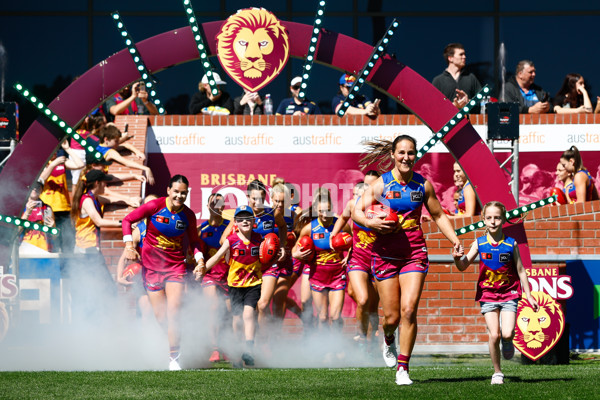 AFLW 2025 Round 01 - Brisbane v Hawthorn - A-61460496