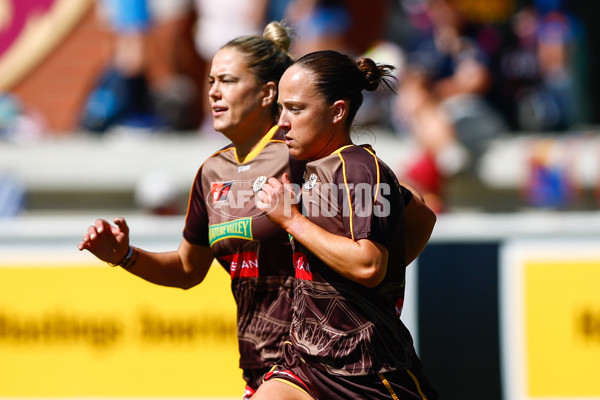 AFLW 2025 Round 01 - Brisbane v Hawthorn - A-61461347