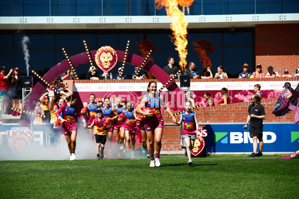 AFLW 2025 Round 01 - Brisbane v Hawthorn - A-61461351