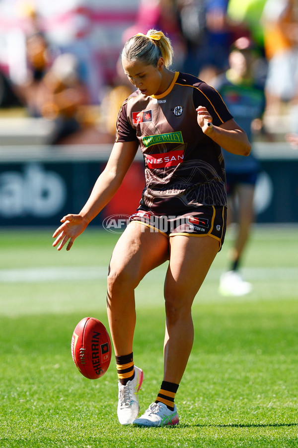 AFLW 2025 Round 01 - Brisbane v Hawthorn - A-61461353