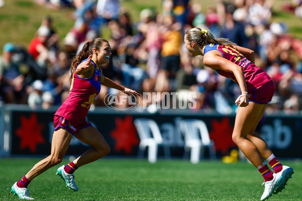 AFLW 2025 Round 01 - Brisbane v Hawthorn - A-61462685