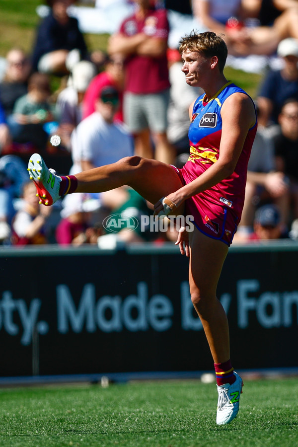 AFLW 2025 Round 01 - Brisbane v Hawthorn - A-61464182