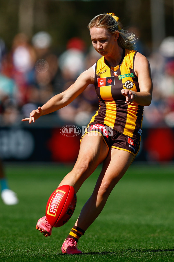 AFLW 2025 Round 01 - Brisbane v Hawthorn - A-61464183